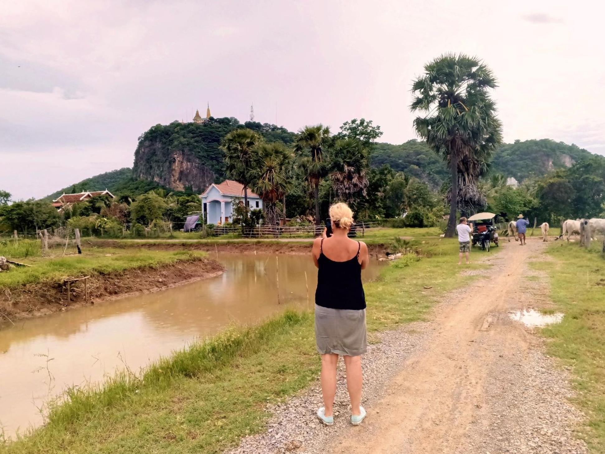 Homestay Family Batcave